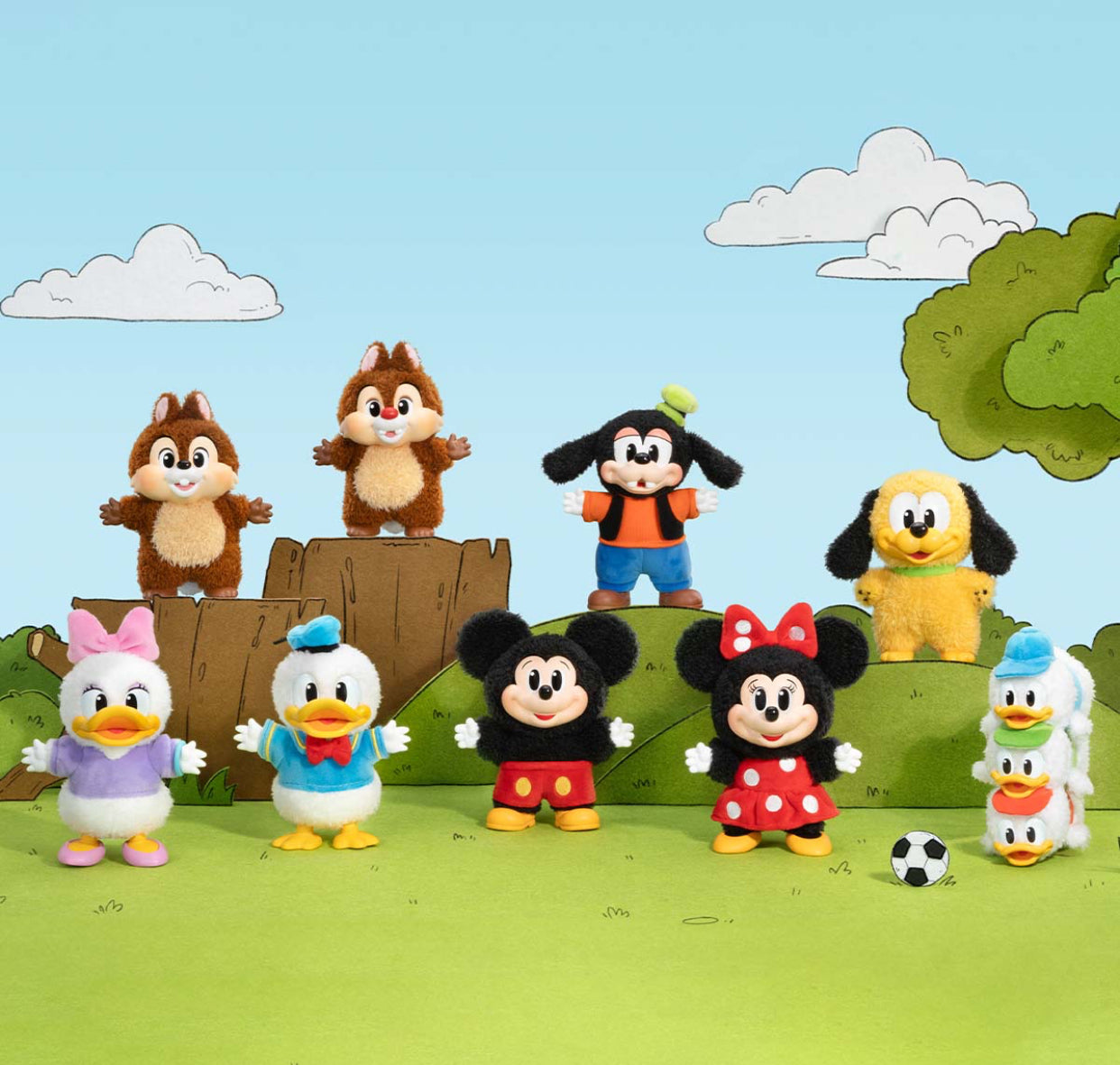 MICKEY FAMILY VINYL FACE PLUSHIE PENDANT